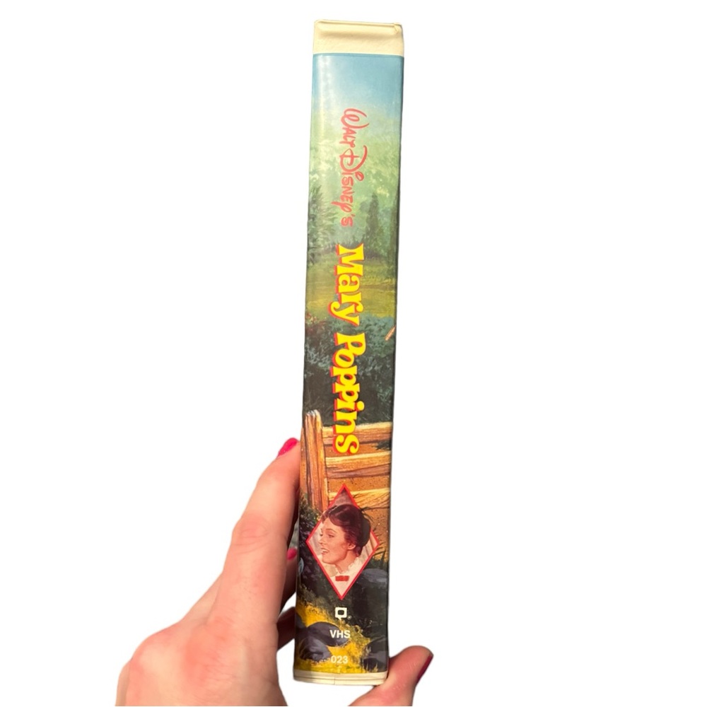 Walt Disney’s Retro/Vintage VHS Tape: “Mary Poppins,” Released in 1964. - Picture 2 of 5